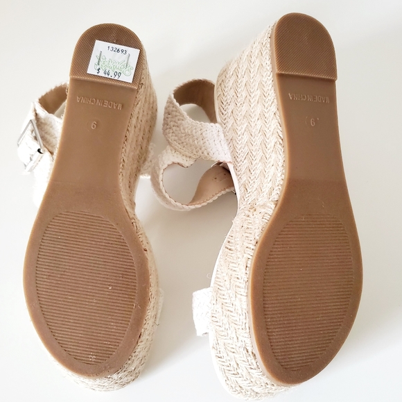 sold *Madden Girl Champ Wedge Sandal - Picture 6 of 8